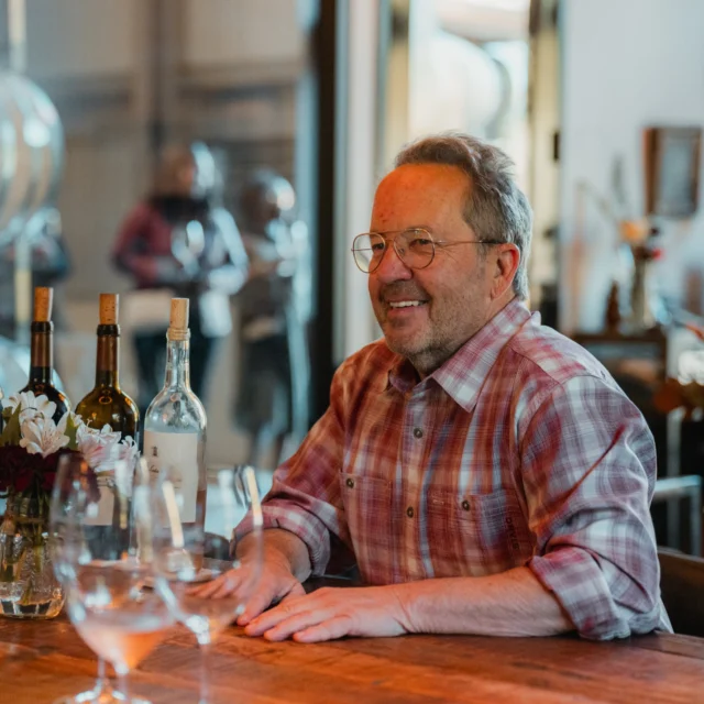 ⁠
A moment in the tasting room with Estate Manager Michel Earls — warmth, connection, and Dakota Shy hospitality.⁠
⁠
⁠
#DakotaShy #NapaValley #WineryLife #NapaTasting #WineCountry #Cabernet #NapaHospitality⁠
⁠
⁠